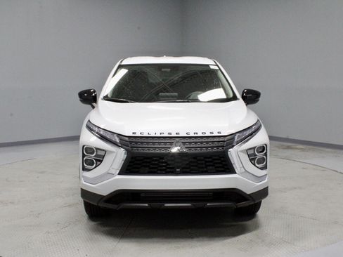 New 2026 Mitsubishi Eclipse Cross LE image 3