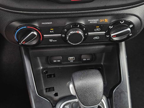 Used 2021 Kia Soul S image 19