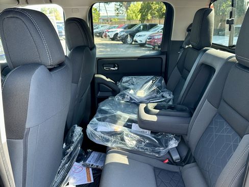 New 2026 Nissan Frontier SV image 18