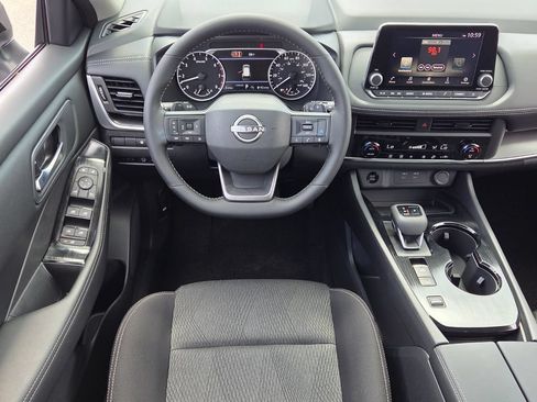 New 2026 Nissan Rogue SV FWD image 5