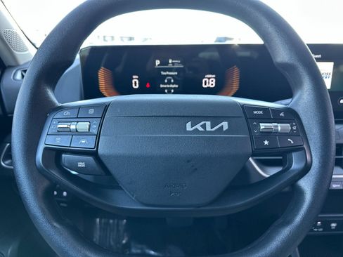 Used 2025 Kia K4 FWD image 21