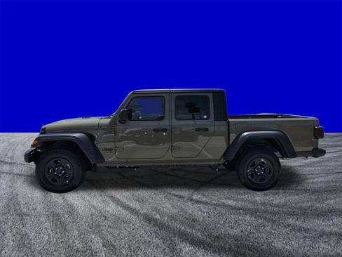 Used 2026 Jeep Gladiator Sport AWD/4WD image 7