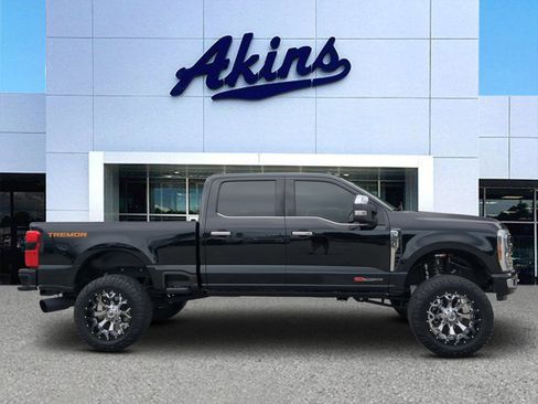 Used 2024 Ford F350 Platinum w/ Tremor Off-Road Package AWD/4WD image 1