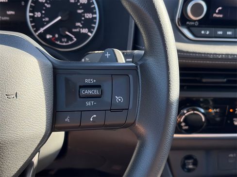 Certified 2025 Nissan Rogue S image 13