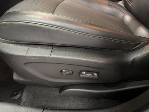 Used 2019 Chevrolet Trax LT w/ Driver Confidence Package AWD/4WD image 14