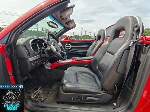 Used 2005 Chevrolet SSR w/ Preferred Equipment Group RWD image 17