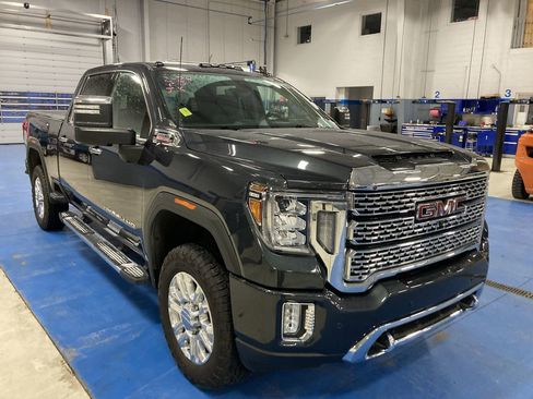 Used 2021 GMC Sierra 3500 Denali w/ Denali Ultimate Package image 1