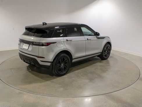 Used 2025 Land Rover Range Rover Evoque S image 5