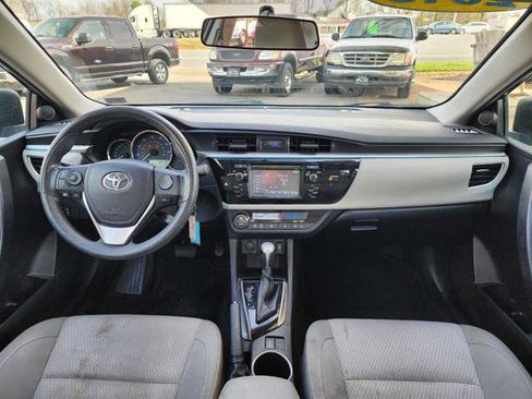 Used 2015 Toyota Corolla LE w/ Body Protection Package #1 image 17