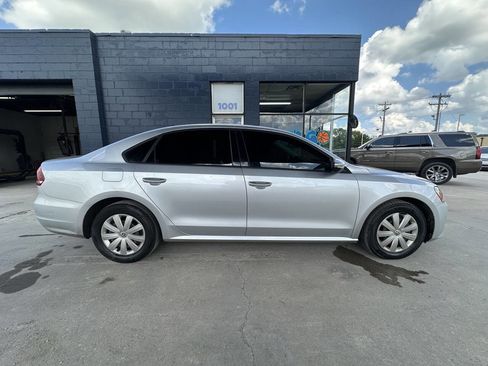 Used 2012 Volkswagen Passat 2.5 S FWD image 9