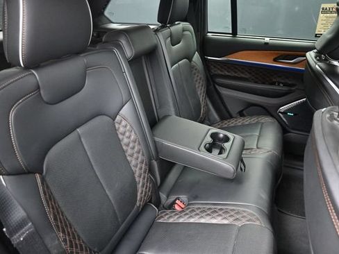 Used 2022 Jeep Grand Cherokee Summit AWD/4WD image 56