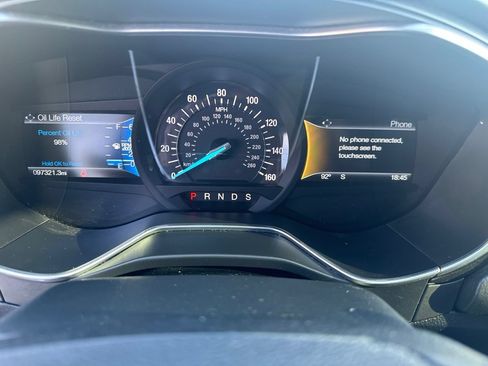 Used 2017 Ford Fusion Titanium AWD/4WD image 22