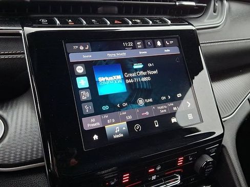 Used 2024 Jeep Grand Cherokee L Laredo image 17