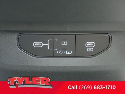 New 2025 Kia EV6 Light w/ Light LR Technology Package image 31