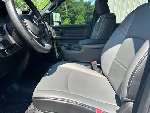Used 2025 RAM 2500 Tradesman AWD/4WD image 10