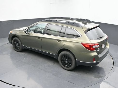 Used 2017 Subaru Outback 2.5i Premium w/ Popular Package #2 AWD/4WD image 40