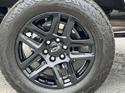 Used 2024 Chevrolet Silverado 1500 RST image 25