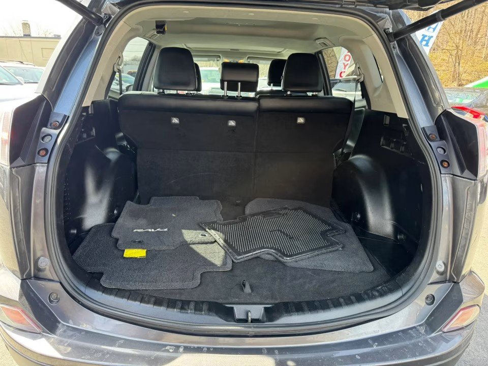 Used 2016 Toyota RAV4 Limited AWD/4WD image 15
