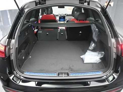 Used 2026 Mercedes-Benz GLC 300 image 24