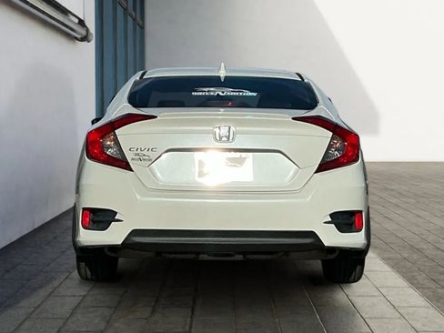Used 2016 Honda Civic EX-T image 4