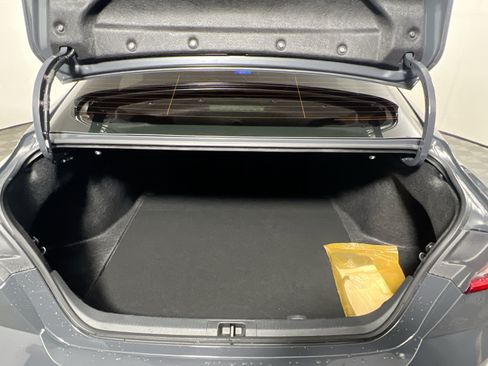 Used 2025 Toyota Camry SE w/ Convenience Package FWD image 33