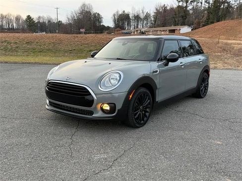 Used 2019 MINI Cooper Clubman w/ Storage Package image 1