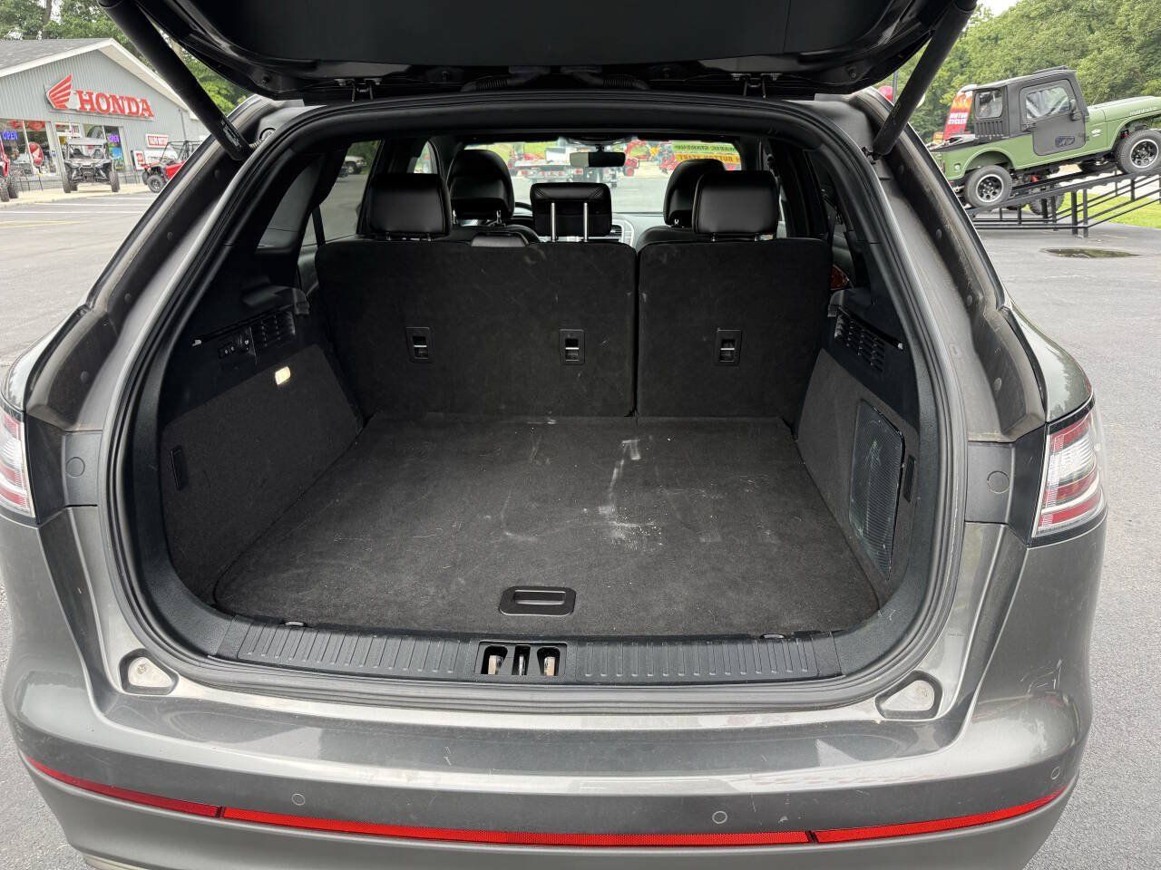 Used 2019 Lincoln Nautilus Reserve AWD/4WD image 3