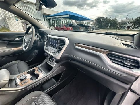 Certified 2023 GMC Acadia SLE w/ Driver Convenience Package image 28