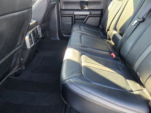 Used 2020 Ford F250 Platinum w/ FX4 Off-Road Package image 28