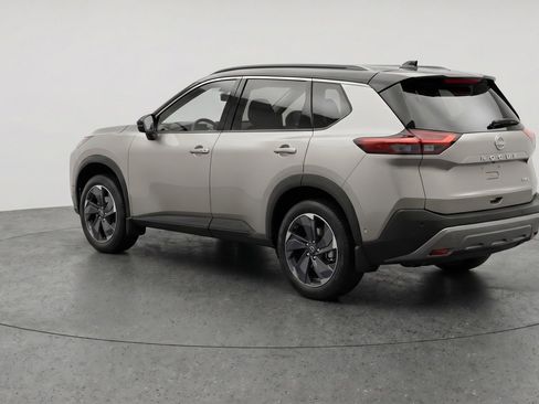 Used 2025 Nissan Rogue SV image 6