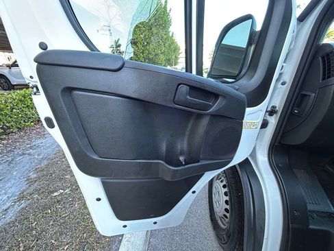 Used 2025 RAM ProMaster 3500 w/ Convenience Group image 41