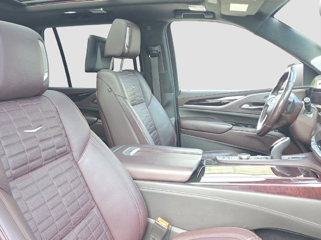 Used 2021 Cadillac Escalade Premium Luxury Platinum w/ Heavy-Duty Trailer Package AWD/4WD image 20
