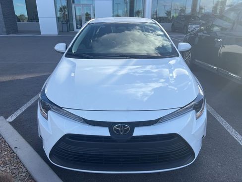 Used 2025 Toyota Corolla LE w/ Convenience Package image 29