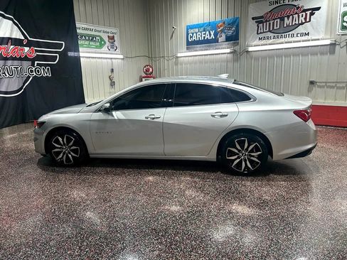 Used 2018 Chevrolet Malibu LT w/ Leather Package image 10