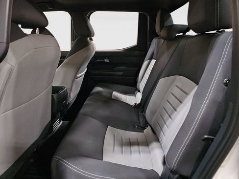 Used 2024 Toyota Tacoma TRD Off-Road image 19