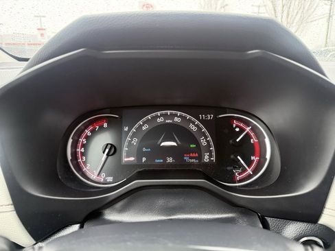 Certified 2023 Toyota RAV4 XLE image 24