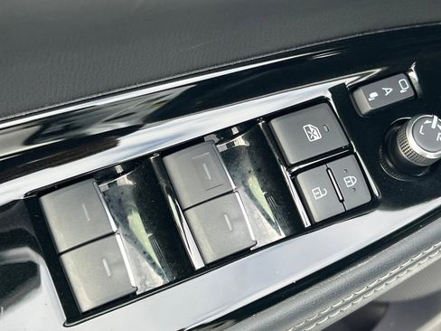 Certified 2022 Toyota Mirai XLE w/ Advanced Technology Package image 17