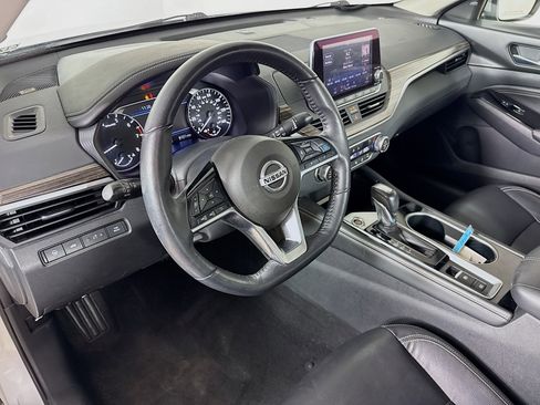 Used 2020 Nissan Altima 2.5 SL FWD image 8