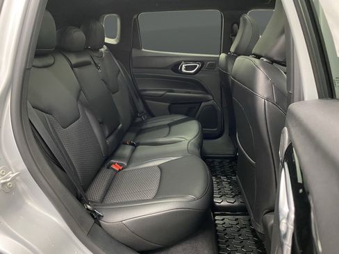 New 2026 Jeep Compass Latitude w/ Quick Order Package 29K AWD/4WD image 34