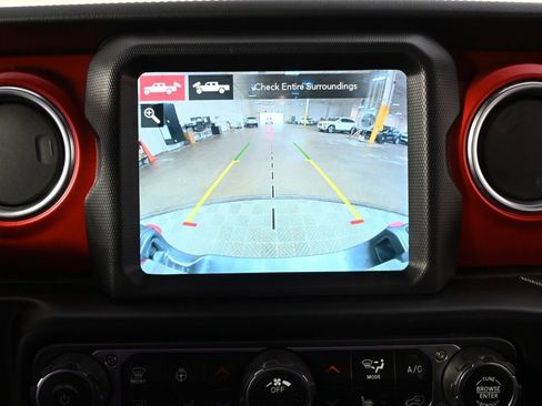 Used 2020 Jeep Gladiator Rubicon AWD/4WD image 30