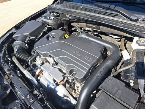 Used 2024 Chevrolet Malibu LT FWD image 27