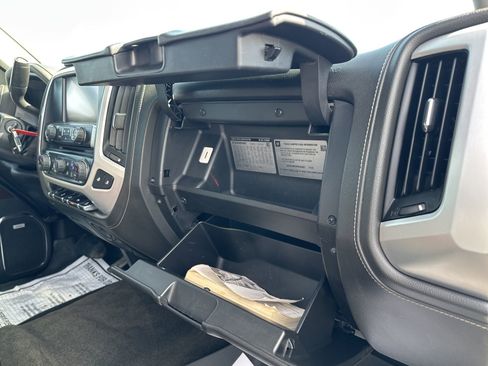 Used 2015 GMC Sierra 1500 SLT w/ SLT Crew Cab Value Package image 38