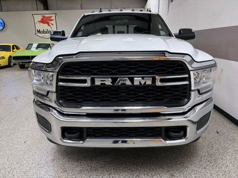 Used 2022 RAM 3500 Tradesman image 30