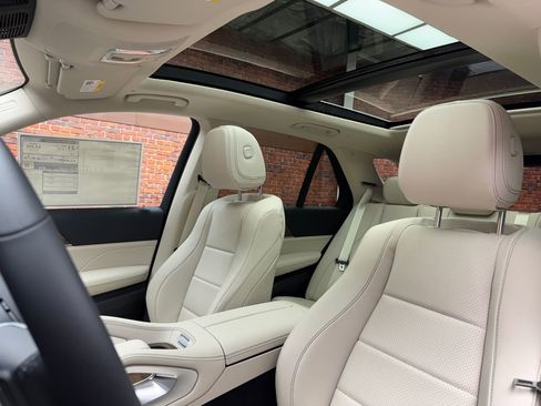 New 2026 Mercedes-Benz GLE 450 4MATIC image 3