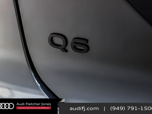 Used 2025 Audi Q6 e-tron Premium w/ Convenience Package image 9