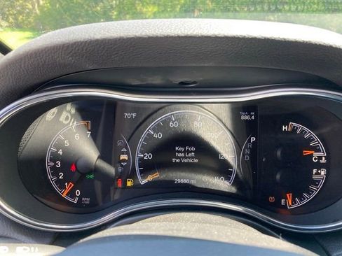 Used 2021 Jeep Grand Cherokee Altitude AWD/4WD image 8