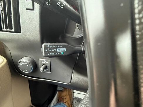 Used 2016 Chevrolet Express 2500 Extended image 14