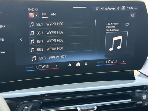 New 2026 BMW X1 xDrive28i w/ Technology Package AWD/4WD image 3