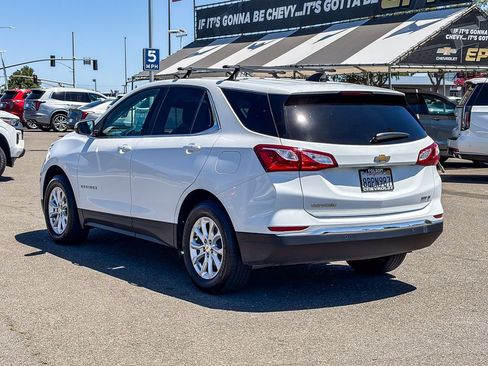 Used 2018 Chevrolet Equinox LT AWD/4WD image 2