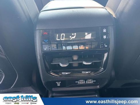 Certified 2023 Jeep Grand Cherokee L Limited AWD/4WD image 17
